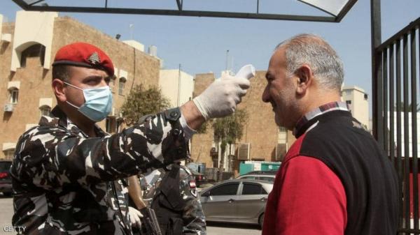 الحكومة اللبنانية تكليف القوى الأمنية بالتشديد في تطبيق الحجر المنزلي 