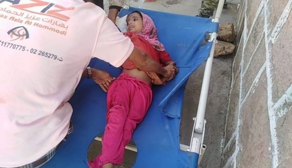 تعز.. قصف حوثي على قرية بمقبنة وإصابة طفلة على الأقل