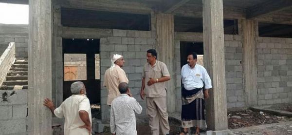 مدير "تربية" الخوخة يتفقد مشروع بناء مدرسة حمزة بالخوخة 