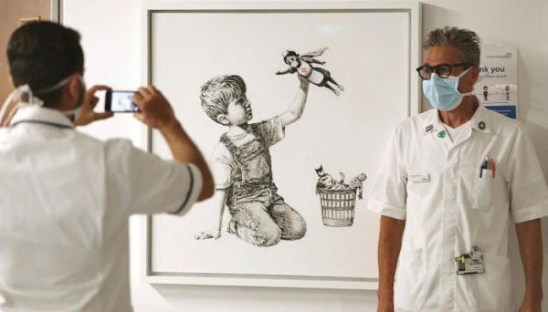 لوحة "بانكسي" للبيع.. "صورة للأمل" بـ3 ملايين إسترليني