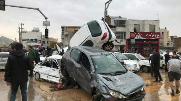 86 قتيل ومصاب على الأقل جراء سيول عارمة في إيران 