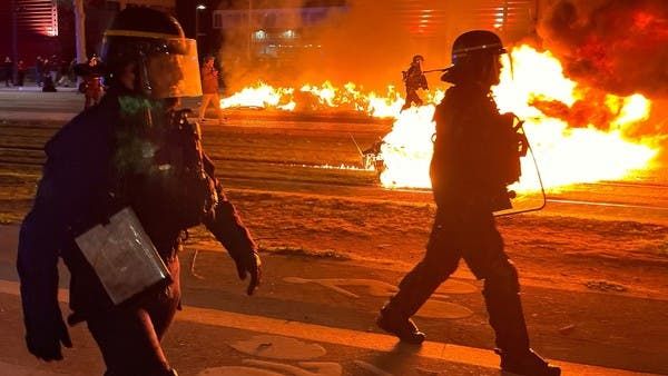 فرنسا.. مواجهات بين الأمن والمحتجين تسفر عن حرق سيارتي شرطة