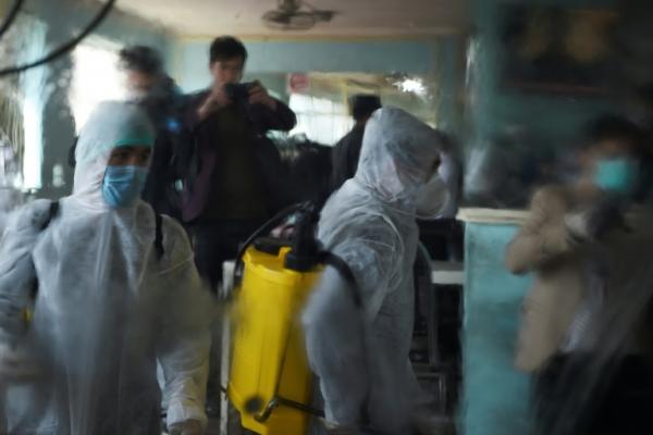 كابول تعمل على إطلاق سراح ما يصل إلى 10 آلاف سجين تجنبا لانتشار كوفيد-19