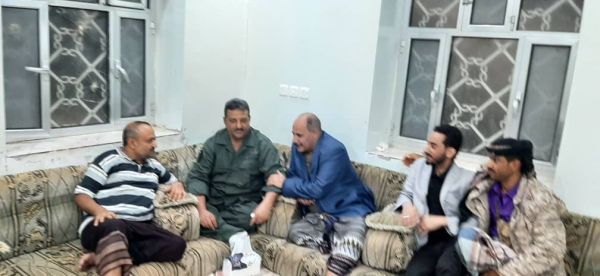 لقاء رئيس فرع سياسي المقاومة الوطنية في إب مع قائد اللواء 30 في محور الضالع لتعزيز وحدة الصف الوطني 