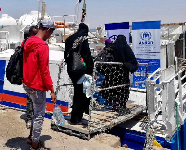 الهجرة الدولية: إعادة 130 لاجئا صوماليا من اليمن إلى بلادهم طوعياً