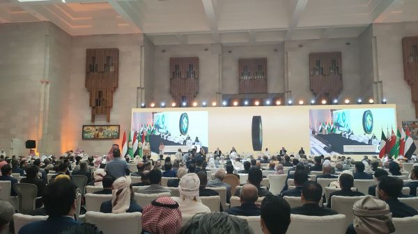 برعاية مجلس التعاون الخليجي.. انطلاق المشاورات "اليمنية-اليمنية" بالرياض 