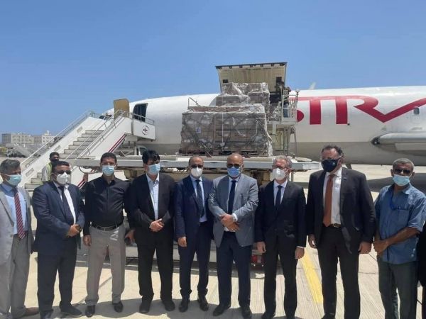 عبر مبادرة كوفاكس.. وصول دفعة أولى من لقاح كورونا إلى عدن