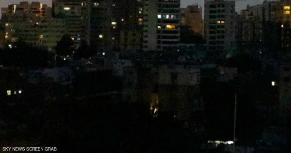 لبنان على أعتاب الظلام التام.. أزمة كبيرة تلوح في الأفق