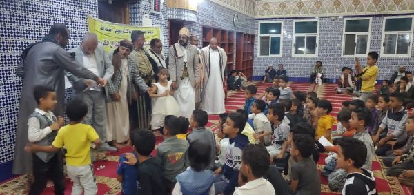 فرع سياسي المقاومة الوطنية بتعز يشارك في تكريم عدد من حفّاظ القرآن الكريم