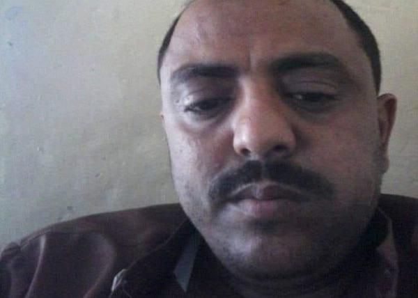 إب.. مليشيا الحوثي تخطف مواطنًا بعد مداهمة منزله وإصابته بنيرانها