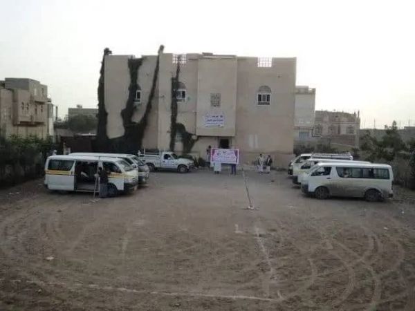 صنعاء.. مليشيا الحوثي تقتحم منزل شيخ سلفي بالتزامن مع اختطاف أكثر من 40 مواطناً