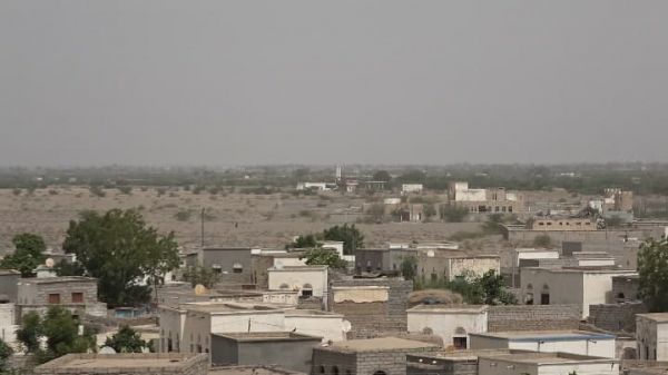 سكان في التحيتا يتعرضون للاستهداف الحوثي بمختلف الأعيرة