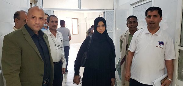 وكيل محافظة تعز للشؤون الصحية تزور المستشفى اليمني السويدي للأمومة والطفولة