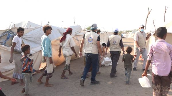 فيديو+صور | إنسانية المقاومة توزيع 27500 وجبة إفطار خلال العشر الأوائل من رمضان في تعز والحديدة 
