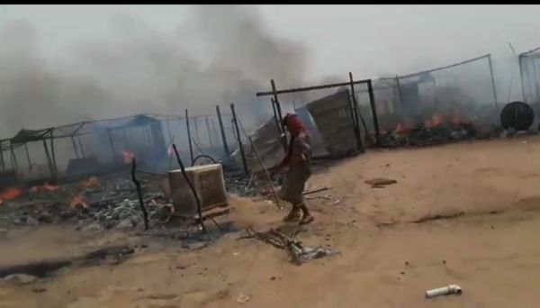 حريق في مأوى للنازحين بمأرب 