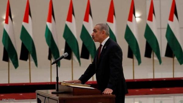 الحكومة الفلسطينية الجديدة تعيد القسم بسبب خطأ في النص