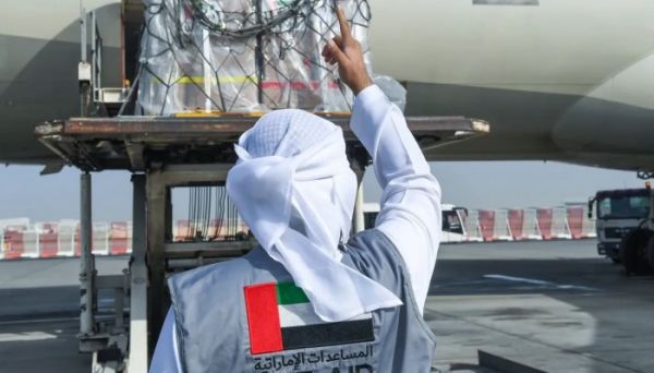 الإمارات ترسل طائرة مساعدات إغاثية إلى أوكرانيا