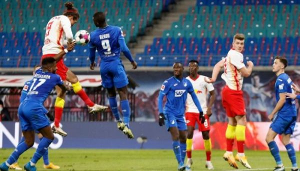 الدوري الألماني.. هوفنهايم و"الفار" يمنحان بايرن ميونخ هدية اللقب
