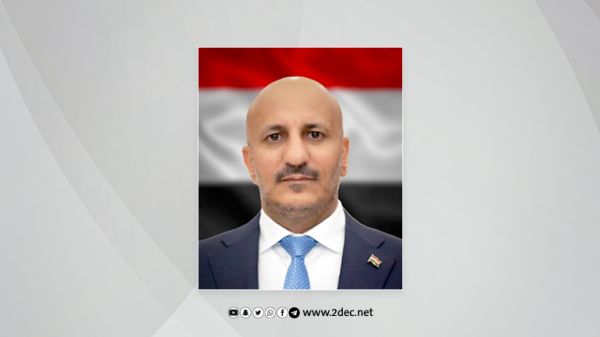 العميد طارق صالح يعزي الشيخ سعيد الحربي في وفاة نجله عبدالرحمن 