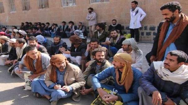 الحوثي يحول المجرمين والإرهابيين إلى "مجاهدين" في صفوفه!