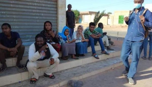 احتجاجات جراء روائح كريهة تغطي سماء الخرطوم.. تحلل عشرات الجثث