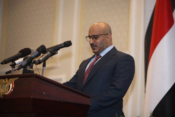 نائب رئيس مجلس القيادة الرئاسي العميد طارق صالح يؤدي اليمين الدستورية أمام مجلس النواب 