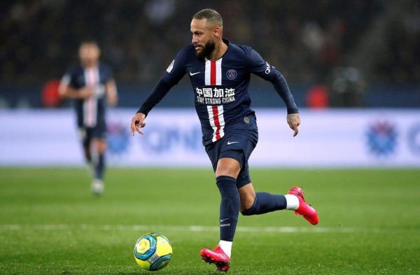 الدوري الفرنسي يدعو اللاعبين الأجانب ل"العودة" 