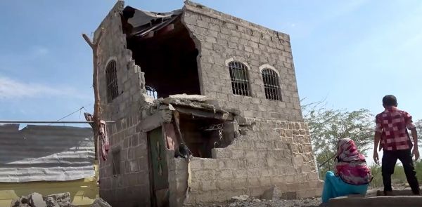مدير عام موزع: جريمة الحوثيين لن تمر مرور الكرام ولن تزيدنا إلا ثباتًا ودعمًا للمقاومة الوطنية 