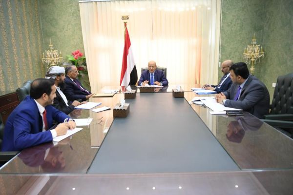 في اجتماعين منفصلين.. "القيادة الرئاسي" يناقش خطة تطوير مدينة عدن ويستعرض العديد من القضايا الراهنة