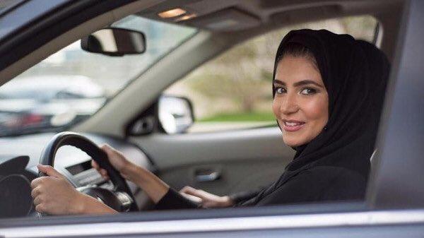شركة سعودية تعلن عن نيتها لفتح الفرصة أمام السعوديات للعمل في وظيفة سائق