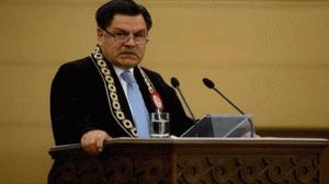 رئيس المحكمة الدستورية التركية السابق:  نظام أردوغان لم يترك قانون أو أخلاق إلا وانتهكه