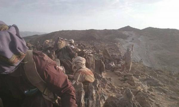 البيضاء: مصرع قيادات حوثية في السوادية والمليشيا تلجأ لقصف المنازل في القريشية