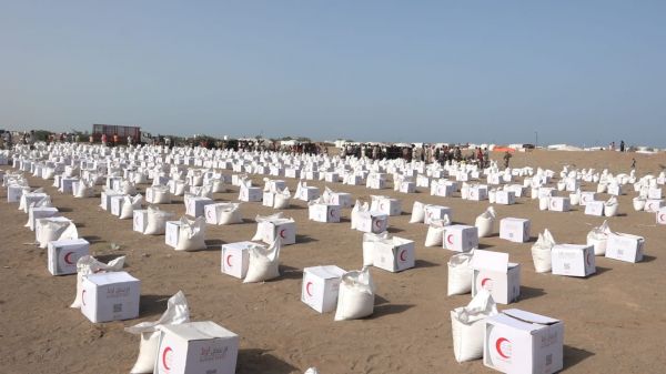 فيديو+صور| بدعم من هلال الإمارات.. إنسانية المقاومة الوطنية تدشن مشروع توزيع كميات جديدة من السلال الغذائية في الساحل الغربي ومحافظات أخرى محررة
