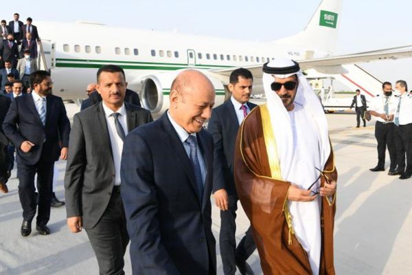 مجلس القيادة الرئاسي يصل دولة الامارات في زيارة رسمية