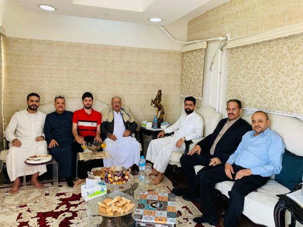 بتكليف من العميد طارق صالح... رئيس الكتلة البرلمانية للمكتب السياسي ومعه الشيخ الدهبلي يزوران النائب الزهيري 