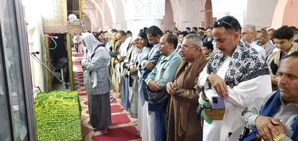 فيديو| تعز تودع فقيد الجمهورية (المحارب) الحربي 