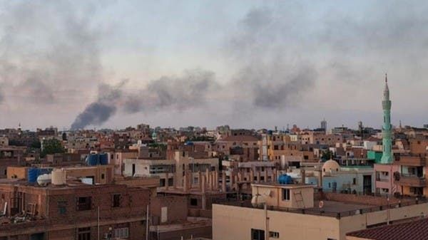 اشتباكات عنيفة في الخرطوم.. وتبادل الاتهامات بين الجيش والدعم السريع