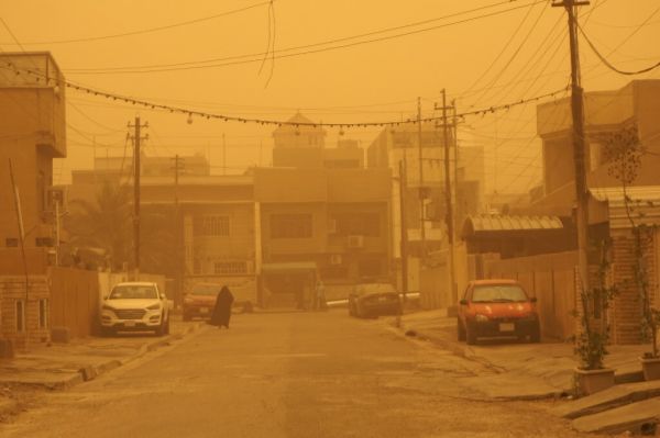 العراق.. تسجيل 5 آلاف حالة اختناق بسبب العواصف الترابية خلال الـ24 ساعة الماضية