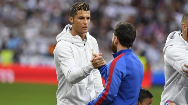 دياريو غول: رونالدو رفض "الممر الشرفي" هرباً من ميسي