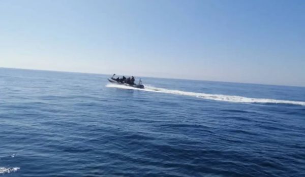 السلطات الجيبوتية تضبط زورقاً أطلق النار على دوريات خفر السواحل اليمنية 