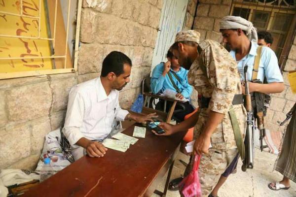 تعز: خطوات ممنهجة لتمزيق اللواء 35 وتهميش أدواره