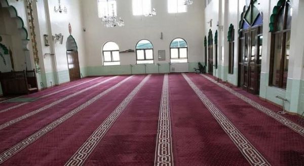 سكان مدينة الحديدة يستهجنون منع مليشيا الحوثي إقامة صلاة العيد ورفع التكبيرات في المساجد