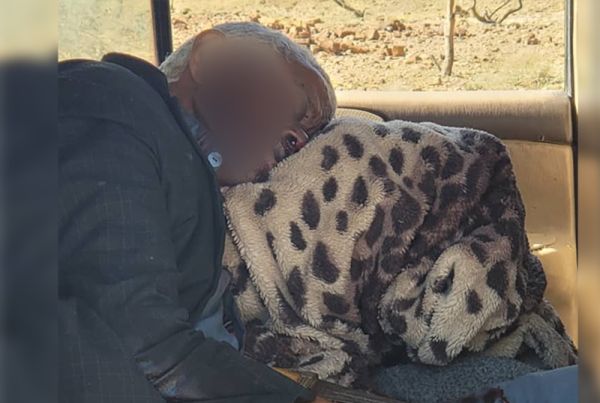 كانا في طريقهما للمستشفى.. مقتل رجل مسنّ وإصابة نجله برصاص مليشيا الحوثي في الجوف 