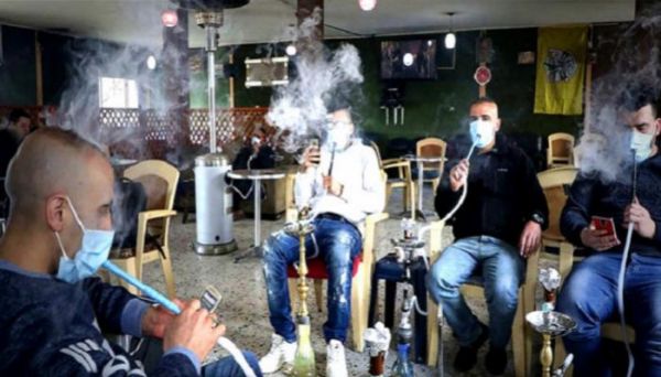 للحاصلين على لقاح كورونا.. السماح بتقديم الشيشة في السعودية