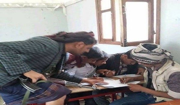 بسبب سوابق التلاعب الحوثي بالنتائج لرفد الجبهات.. مخاوف الآباء ترافق امتحانات الثانوية