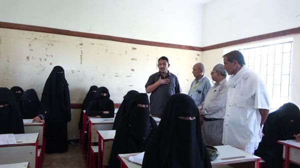 خلال زيارته حيس.. مدير شرطة الحديدة يؤكد وضع خطة متكاملة لتأمين امتحانات الثانوية العامة 
