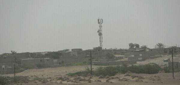 الحوثيون يعاودون قصف أحياء وقرى في التحيتا جنوب الحديدة 