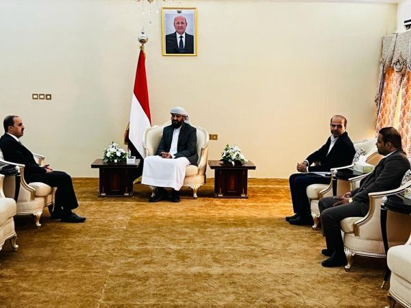 النائب المحرمي يجدِّد التأكيد على أهمية توحيد الخطاب الإعلامي