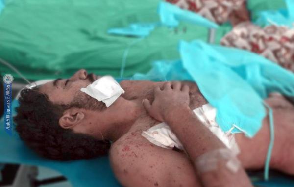 مليشيات الحوثي تستهدف شاحنة نقل تجارية في التحيتا وتصيب سائقها