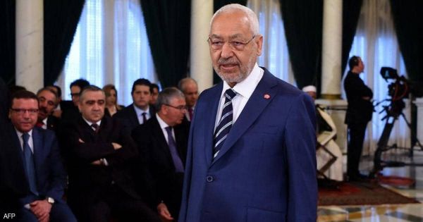 تونسيون يتهمون "النهضة" بتفخيخ الحياة السياسية وتعميق أزمات البلاد